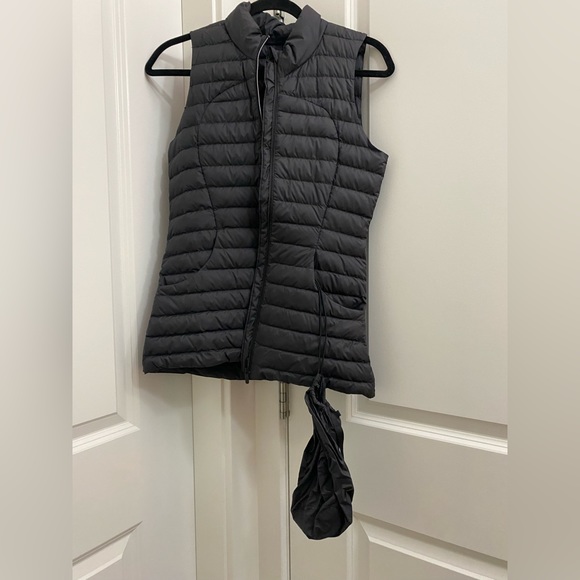 COPY - Lululemon Pack It Down Vest - like new* - Picture 4 of 13
